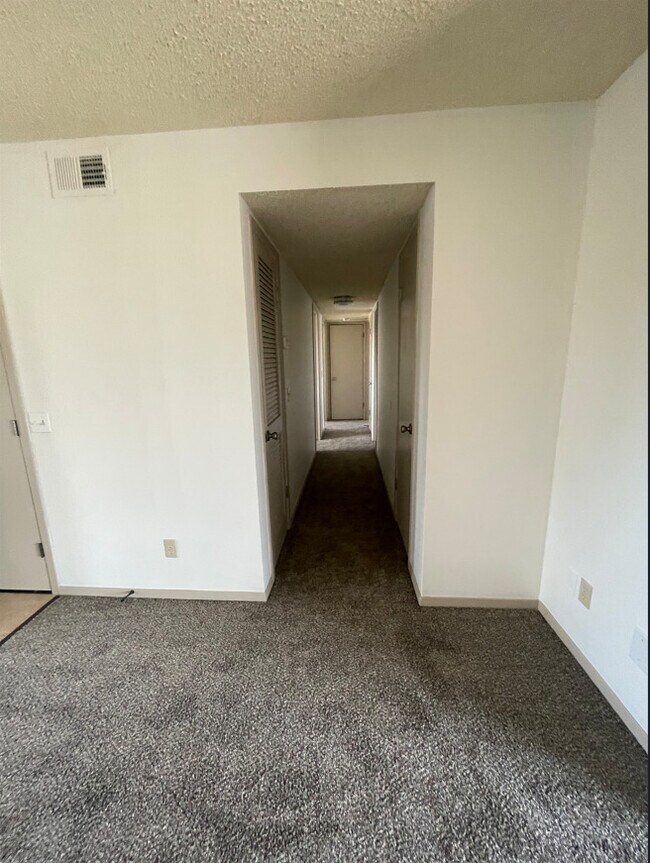 Photo - Golf Park Apartments