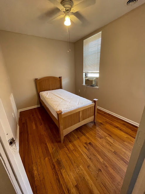 Bedroom - 2148 N Carlisle St