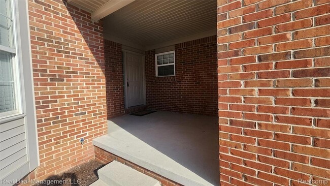 6146 Lone Oak Cir Unit 2