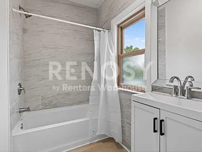 Photo - 3348 3rd Ave S