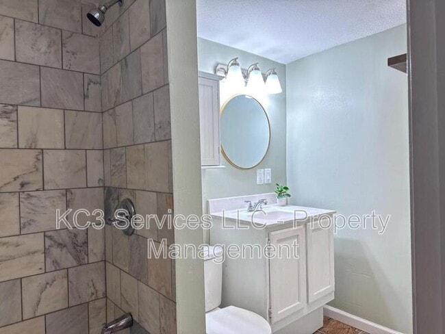 Photo - 10419 College Ave