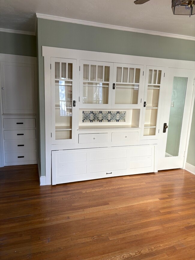 Photo - 252 N Wilson Ave Apartment Unit 252