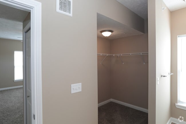 2BR, 2BA - The SandPebble - 1,253SF