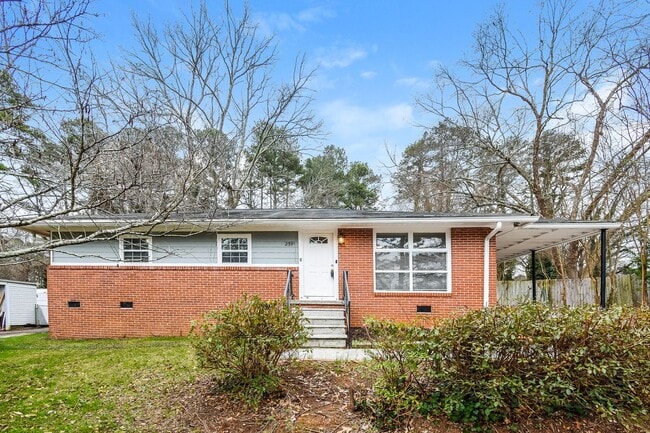 Building Photo - Gorgeous 3BR Home with Covered Parking in Prime Kennesaw Location