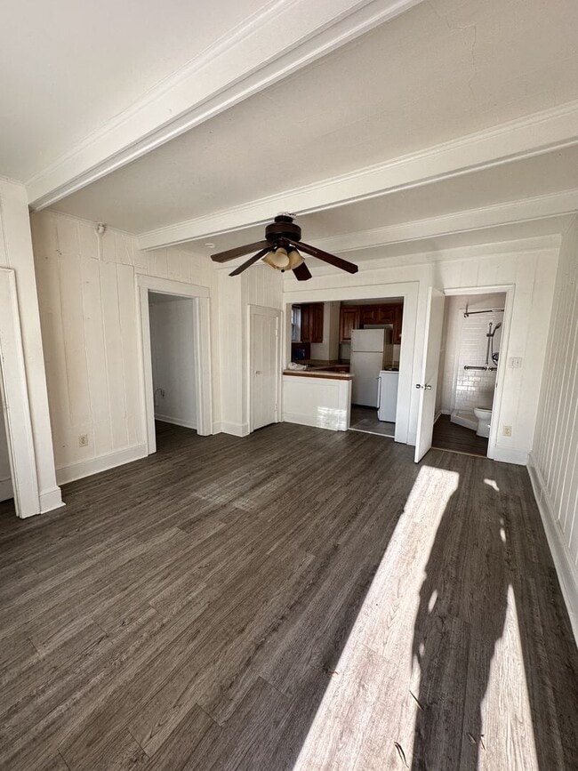 Photo - 9421 Peachtree St Unit 9421 Peachtree Street # B