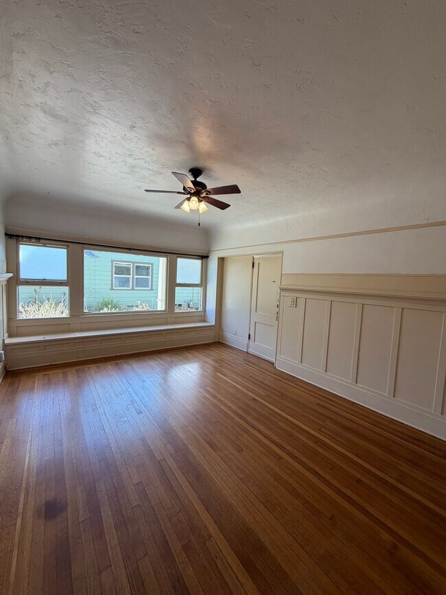 3209 Grim Ave Unit 2