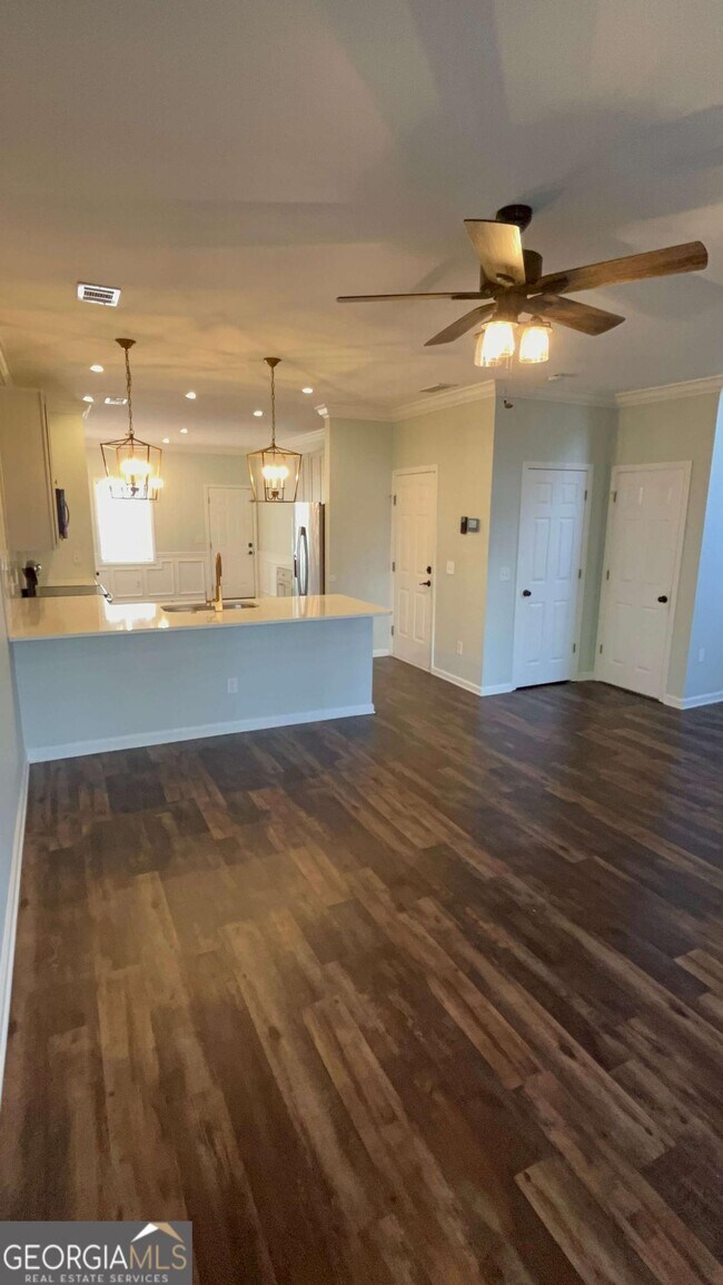 Photo - 392 Mill Pond Crossing