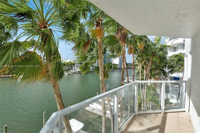 Photo - 5900 Collins Ave Condo Unit 408