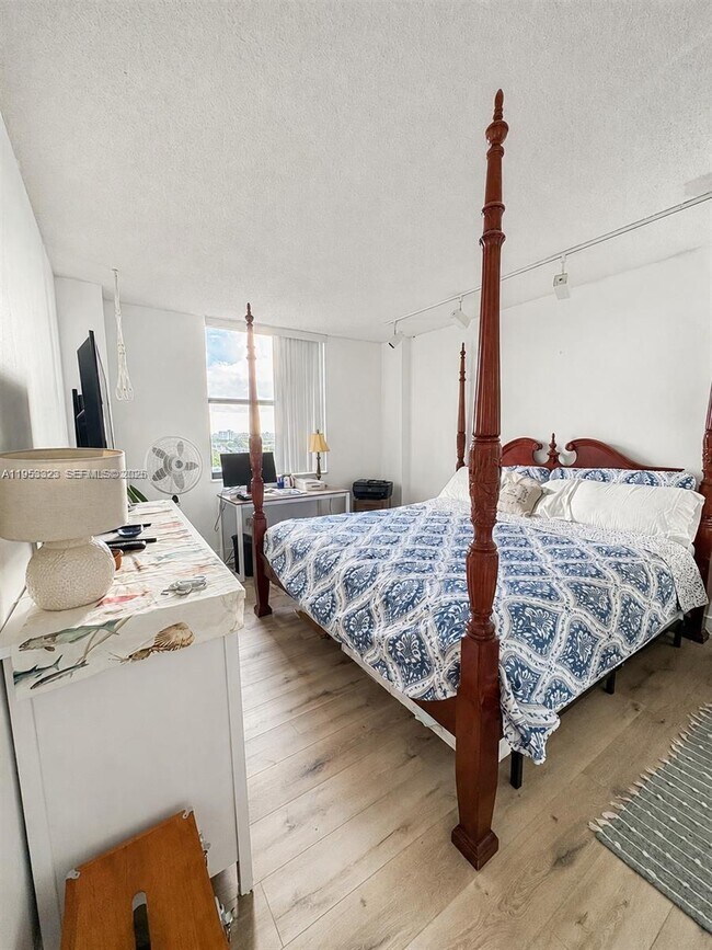 Photo - 1470 NE 123rd St Unit A1011