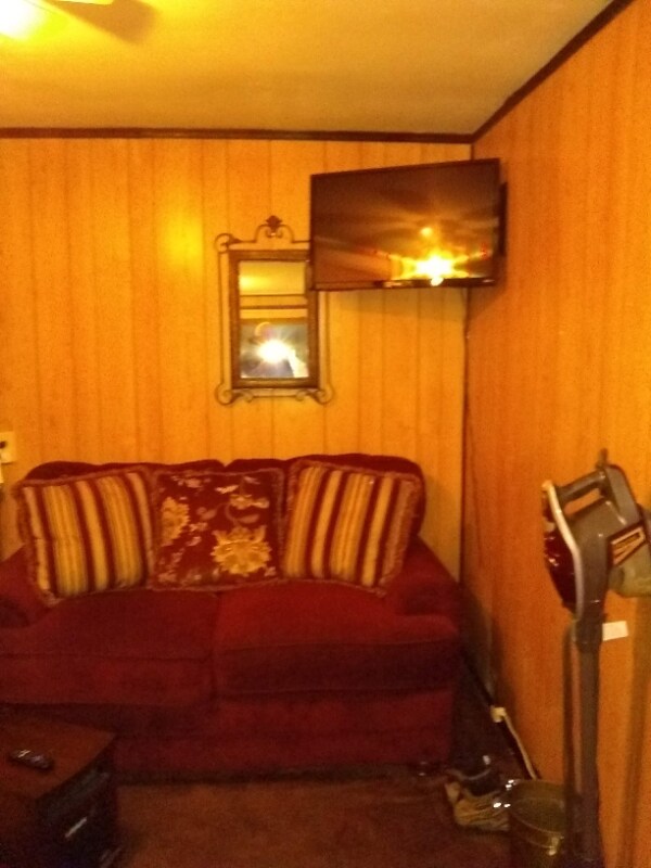 Photo - 294 Courtney Ln