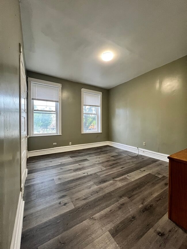 2620 S Kedzie Ave