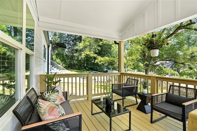 Photo - 1597 Glenwood Ave SE