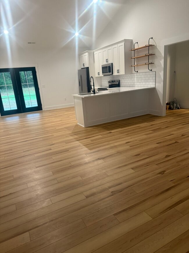 Photo - 420 Sloop St