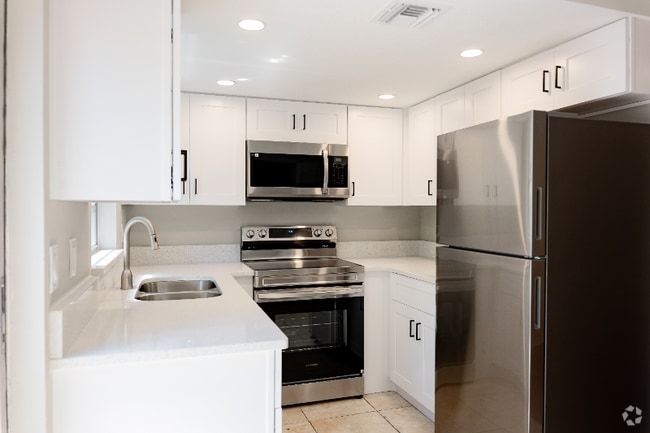 Building Photo - 2667 Rook Cv Unit 2667 Rook Cove Rental