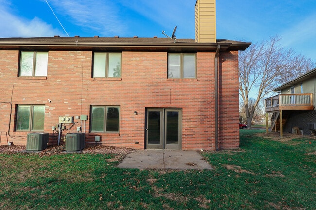 Photo - 5500 S 31st St