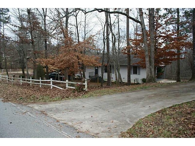 Photo - 3211 Country Ln