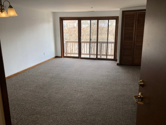 Building Photo - 333 1st St Unit 312 Rental