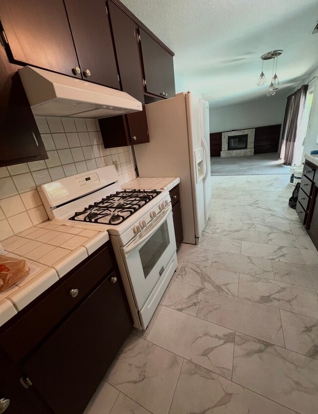 Photo - 1017 Rose Ave