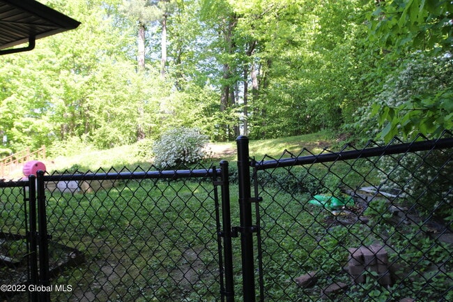 Photo - 73 Birchwood Ln