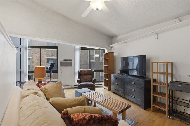 Photo - 12 Stoneholm St Unidad 425