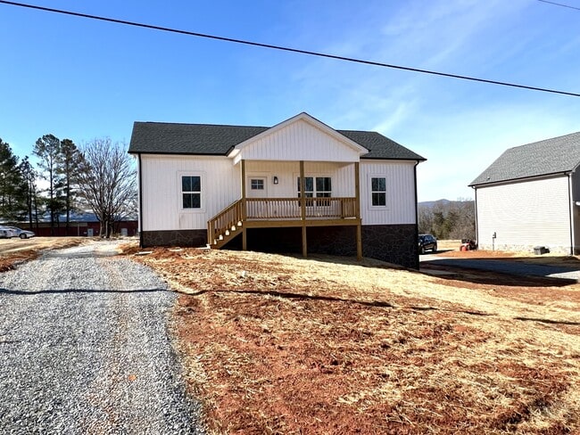 Building Photo - 1346 S Coolwell Rd Rental