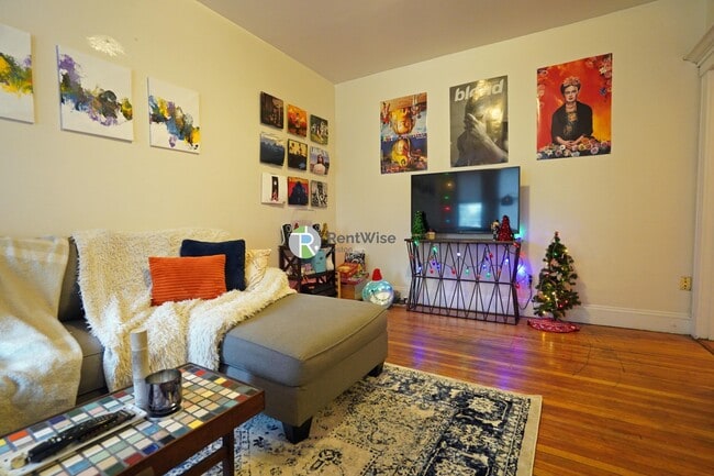 Photo - 72 Gardner St Unit D1