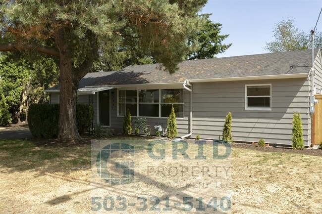 Photo - Remodeled 3 Bedroom Available in Northeast Portland!