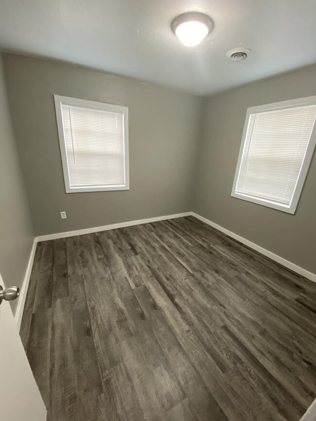 Photo - 1912 Overbrook Dr