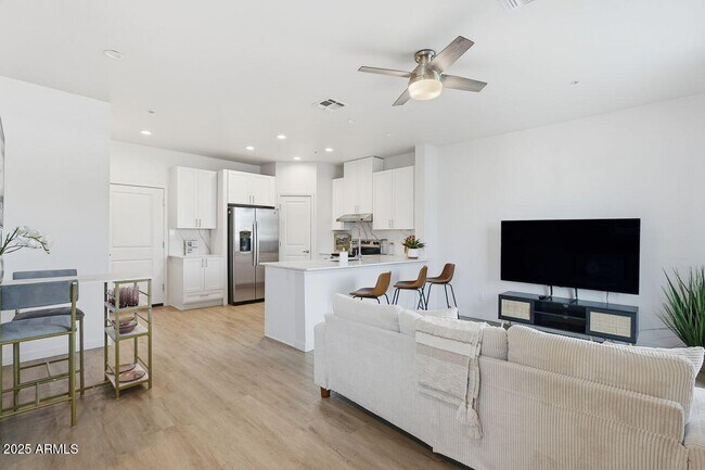 Photo - 7959 N 53rd Ave