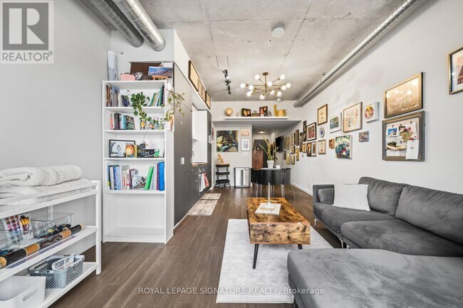 Photo - 170 Bayview Ave Unit 802