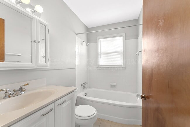 Photo - 1778 Warwick Ave