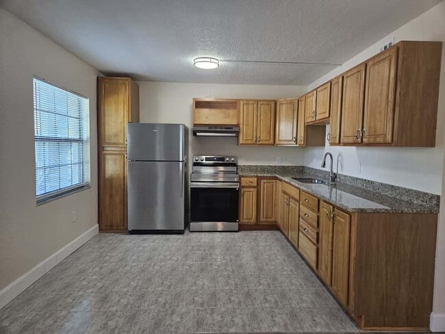 Photo - 4414 N Clark Ave Unit 7