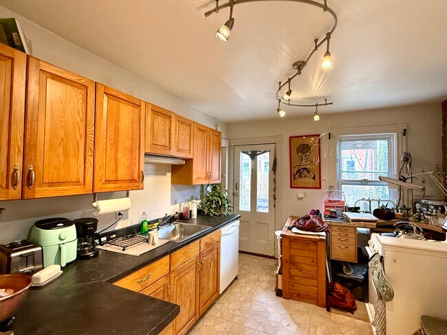 Photo - 4 Mead St Unit 1A