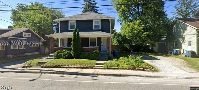 Building Photo - 811 E 52nd St