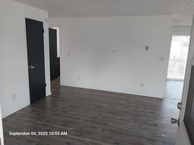 Photo - 1011 SE Locust St