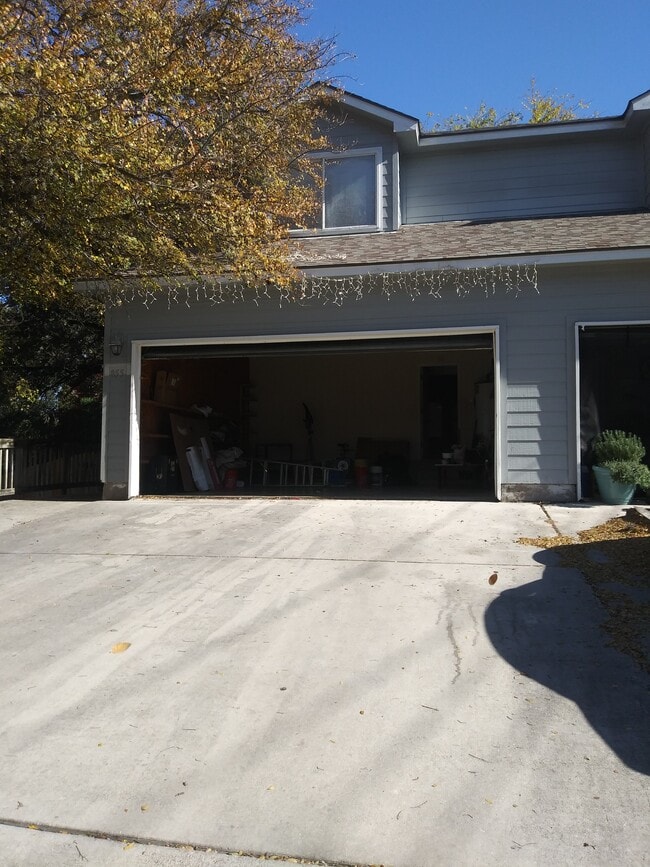 Building Photo - 855 Sagewood Trl Rental