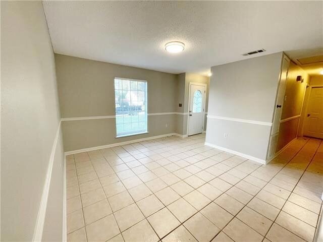 Photo - 128 Foxbriar St