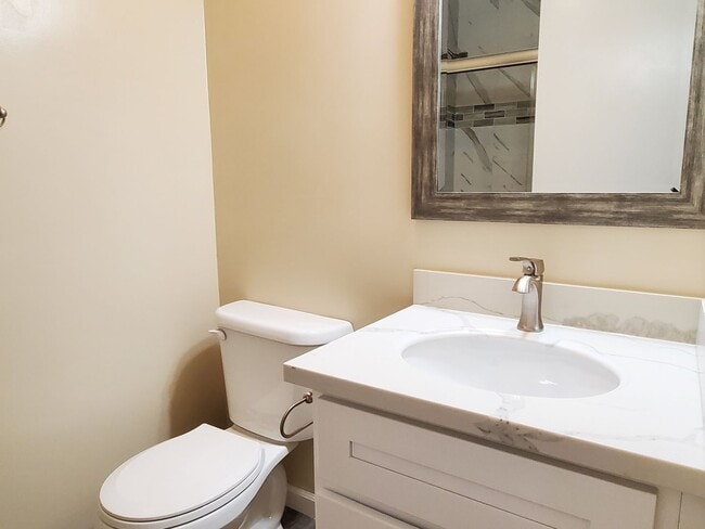 Photo - 156 Lonetree Ct