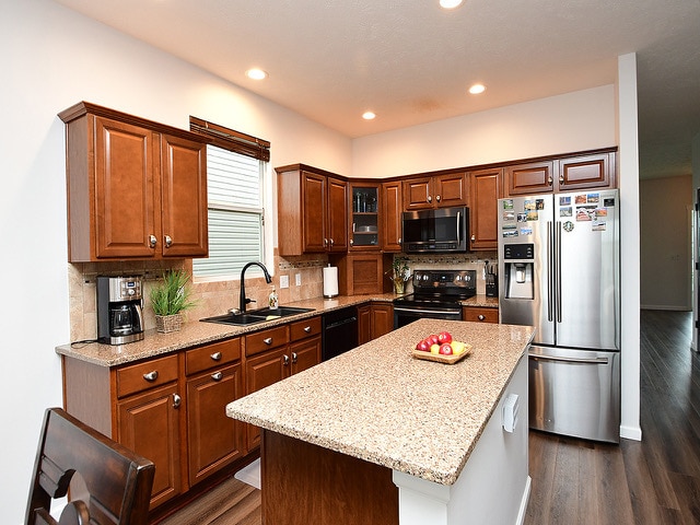 Photo - 14902 Mormon St