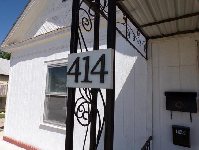 Photo - 414 W Main St