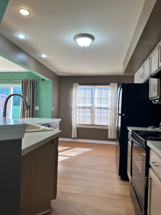 Photo - 16 Westfield Pl Townhome