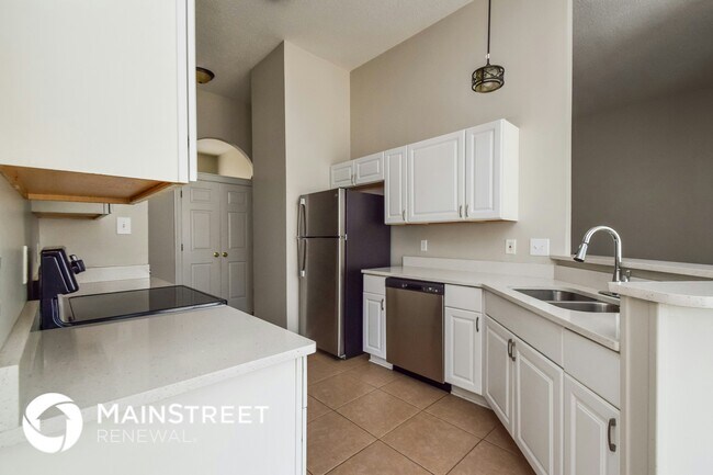 Photo - 1983 Chimneyrock Blvd E