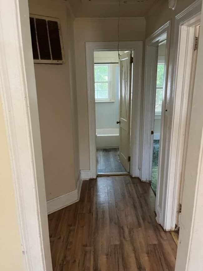 Photo - 1800 W Washington Ave