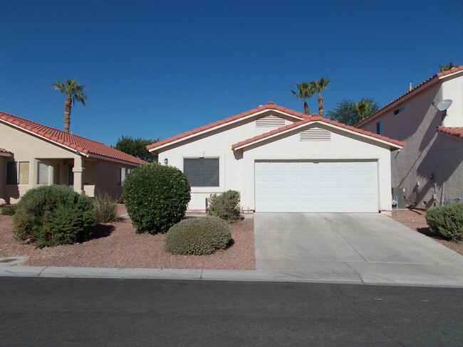 Building Photo - Charming Single-Story Home with 3 Bedrooms...