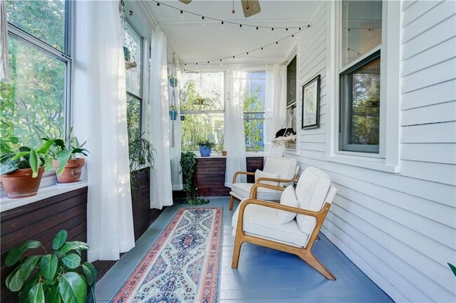 Photo - 284 Benton St