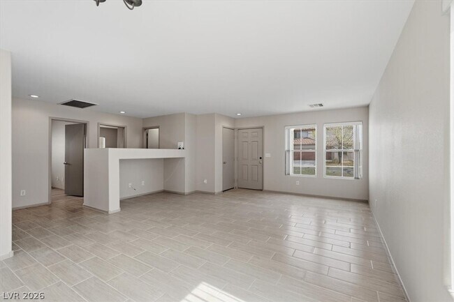 Photo - 11795 Magliana St