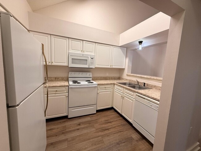 Photo - 4276 Calinda Ln Unidad 153