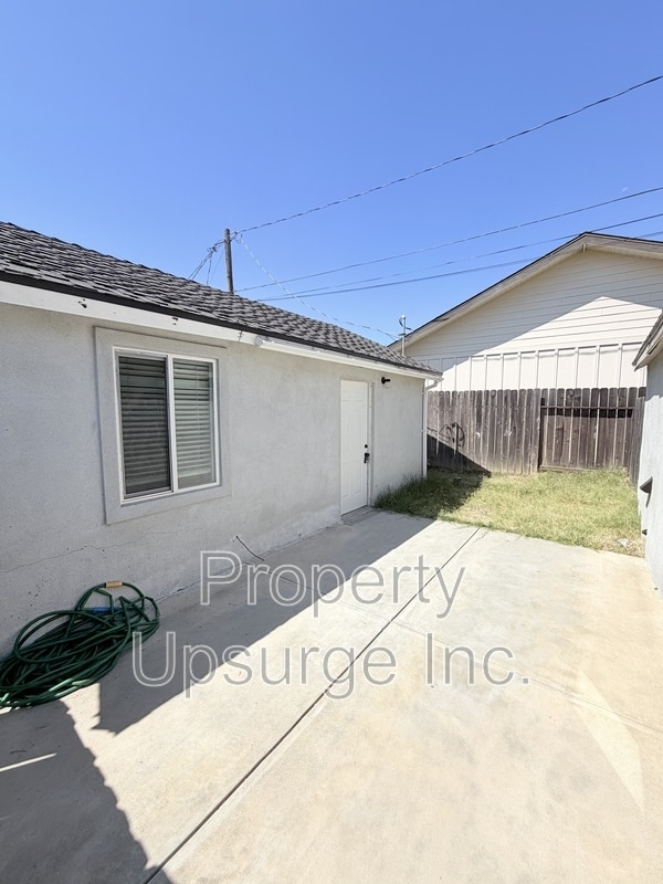 Photo - 1794 6th Ave