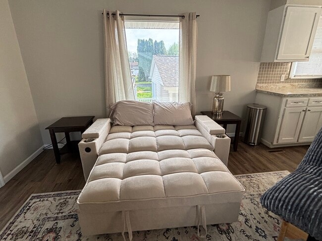 Photo - 616 S Paris St