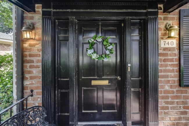 Photo - 740 Washington Ave